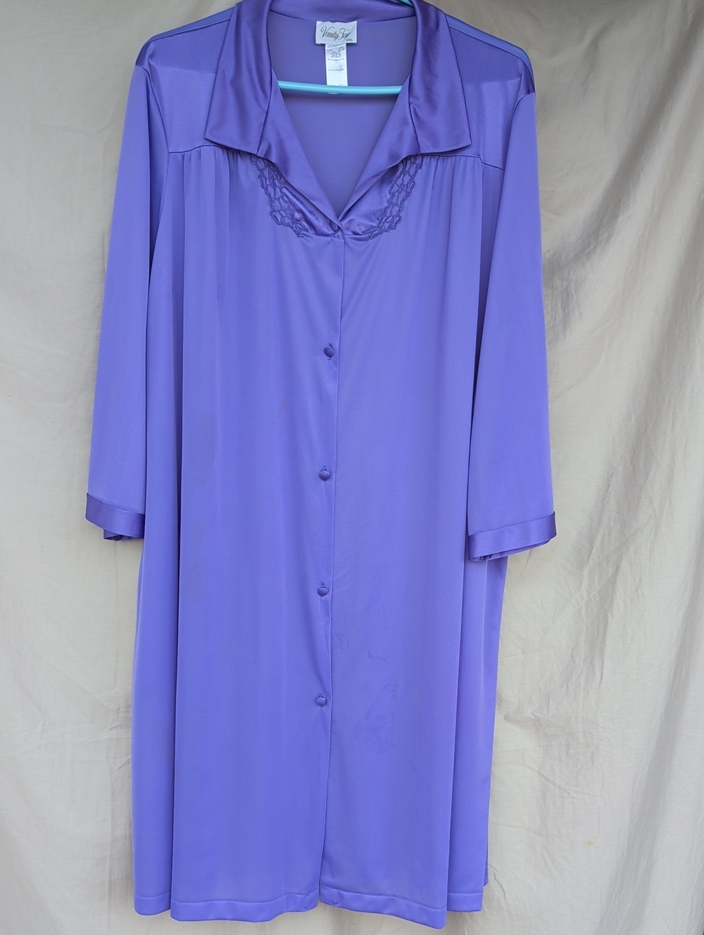 Vanity Fair Lavender Button-Front Long Robe Leisure Luxury Timeless